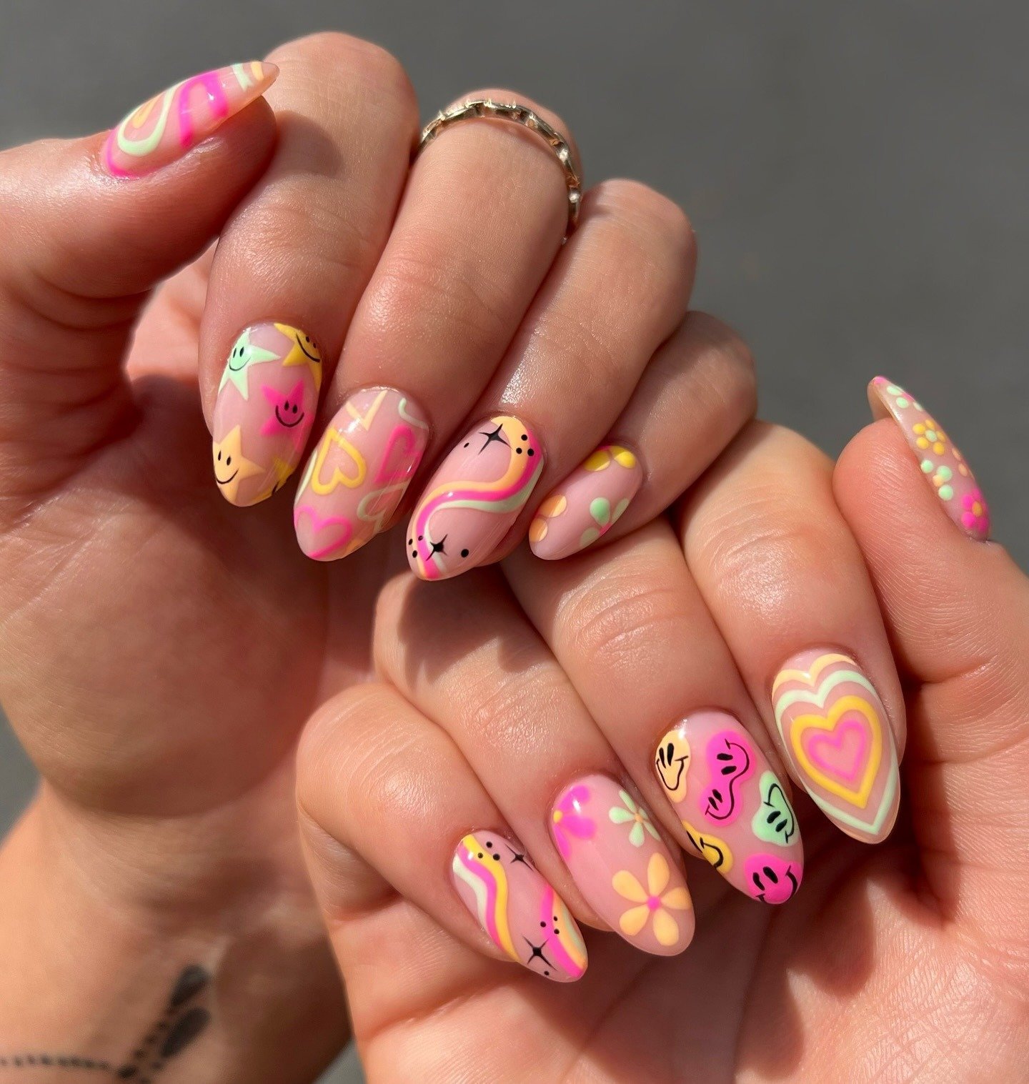 Pink Groovy Retro Doodles